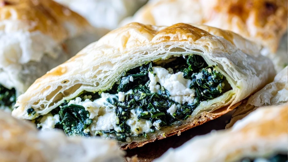 Çıtır çıtır börek tarifi! 2026 sosyal medya trendi lezzet