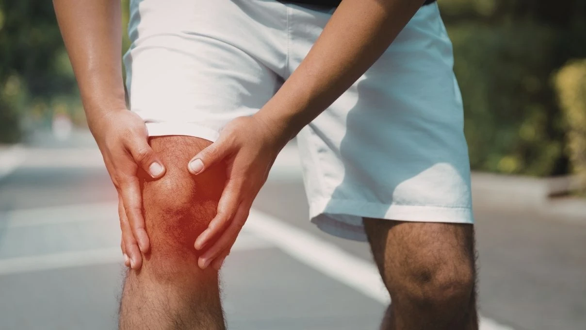 Diz ağrısının hafife almayın! Nedeni bel fıtığı olabilir