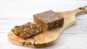 Kolları sıvayın en sağlıklı helvayı evde yapıyoruz