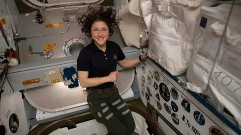 50 yıl sonra Ay'a dönüş başladı, Christina Koch tarihe geçti! 6 i 2026 04 03T215449.724