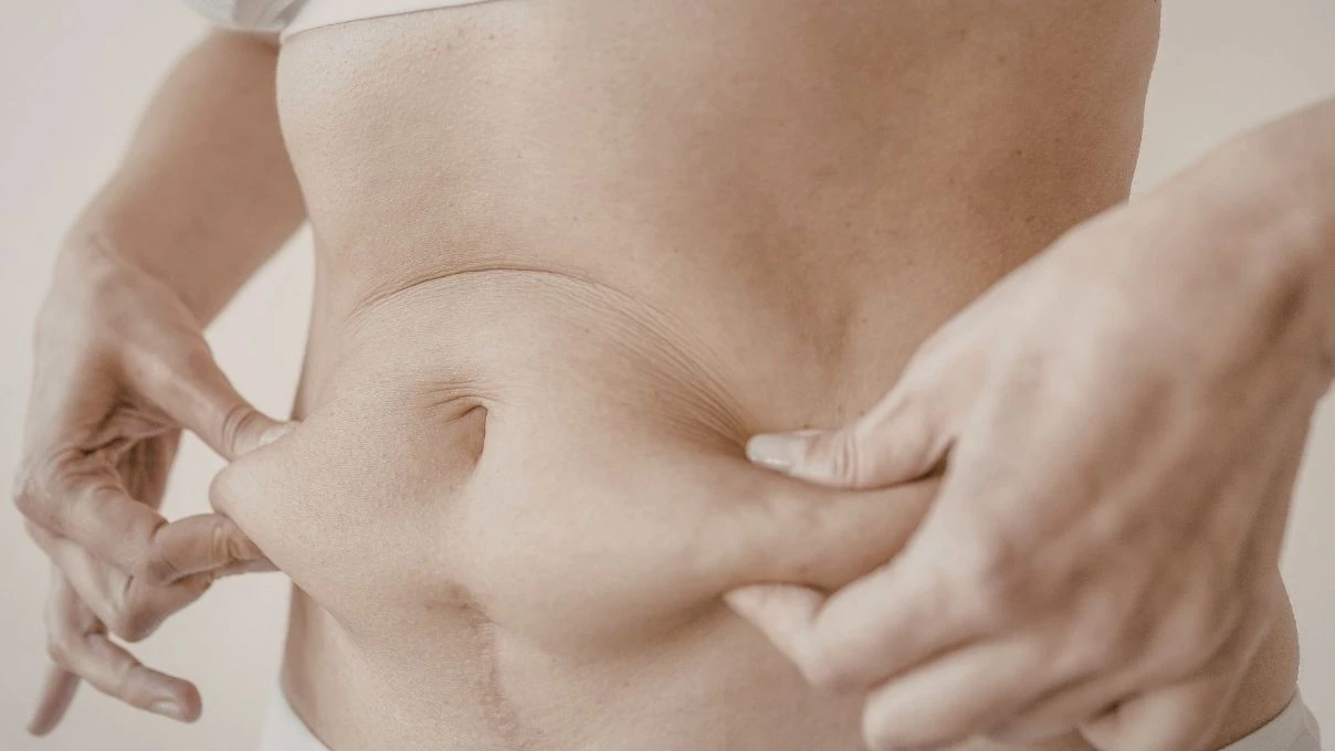 Karın şişkinliğini bitiren besinler! Kilolu değilsiniz aslında