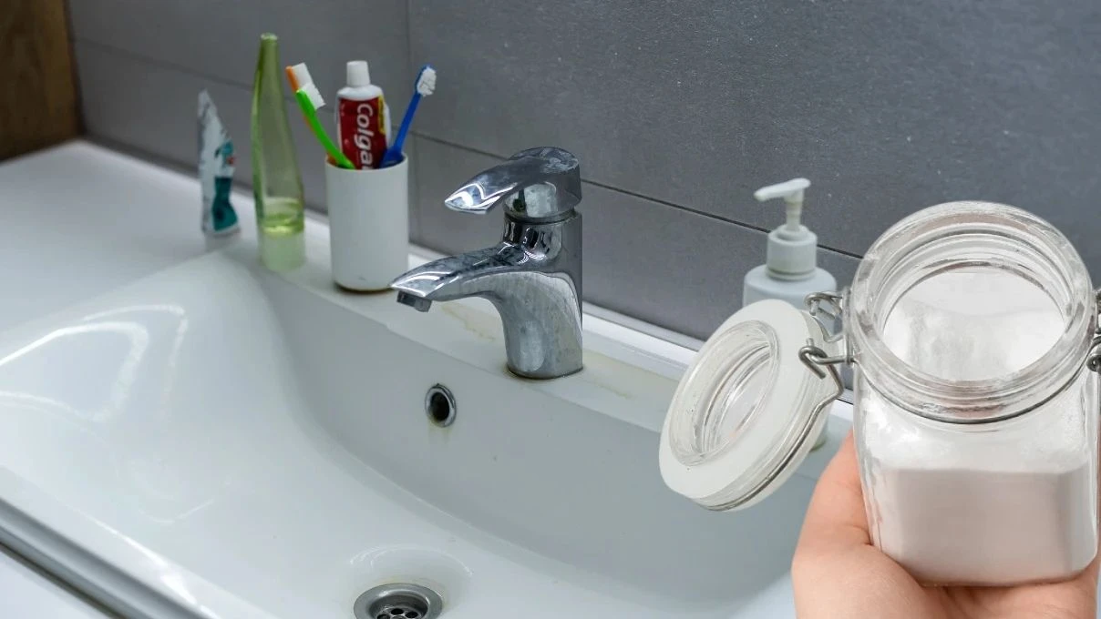 Banyo ve tuvalette tek bir kireç damlası bırakmayan formül! Kimyasala gerek yok