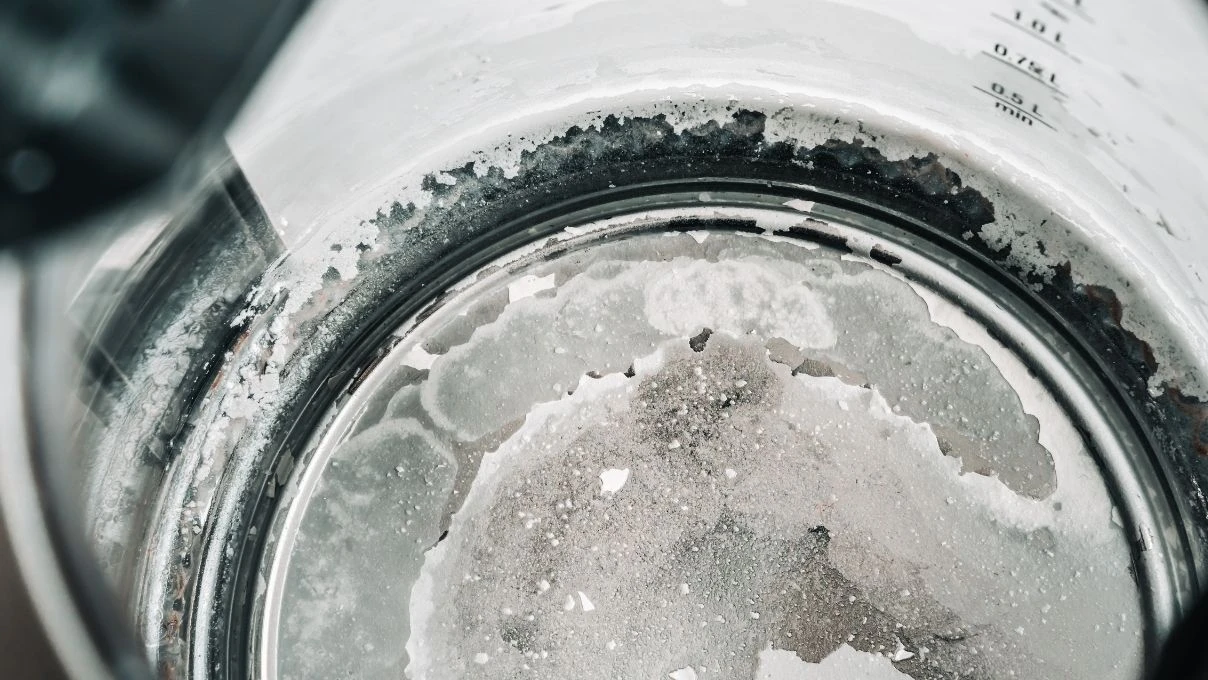 Kireci her yerden silin! Çaydanlıktan pencereye musluklara kadar pasparlak olacak