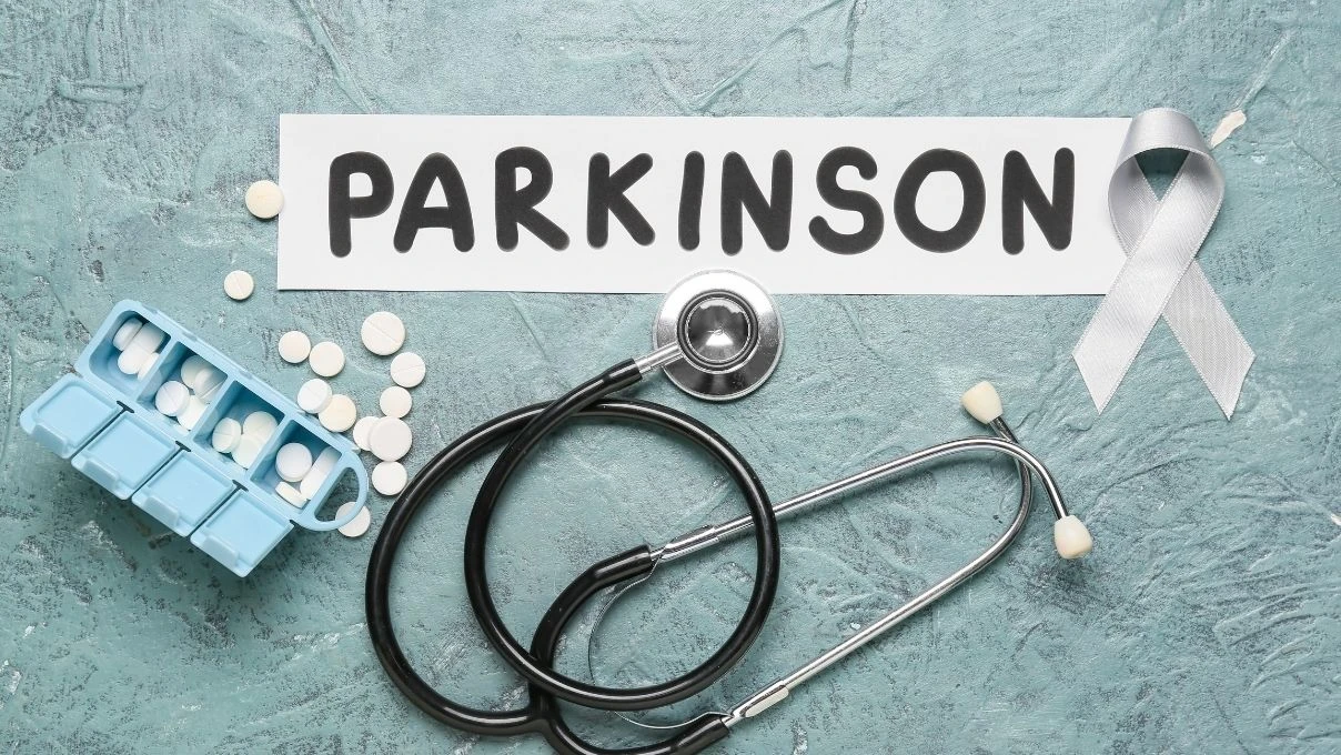 El yazınızdaki değişim Parkinson’un habercisi olabilir! Parkinson hastalığı nedir? Parkinson hastalığını belirtileri neler? İşte uzman isimden uyarılar 4 El yazınızdaki değişim Parkinson’un habercisi olabilir! Parkinson hastalığı nedir? Parkinson hastalığını belirtileri neler? İşte uzman isimden uyarılar