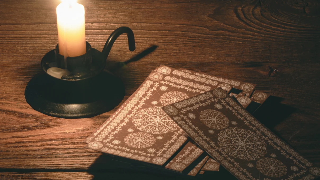 Günlük tarot yorumları 5 Nisan 2026 Pazar! Duygusal farkındalık bugün ön planda 5 tarot 2