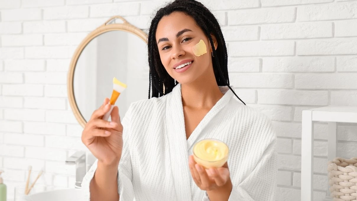 Fondöteni bıraktıran zerdeçal maskesi! Hintli gelinlerin düğün öncesi yaptığı bin yıllık karışım