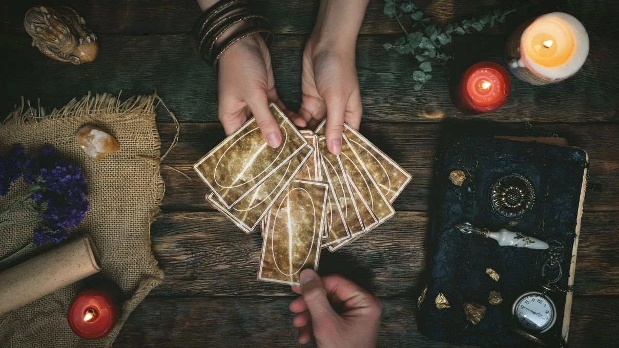 
Günlük tarot kart açılımı 14 Mayıs 2026! Duygusallık ön planda
