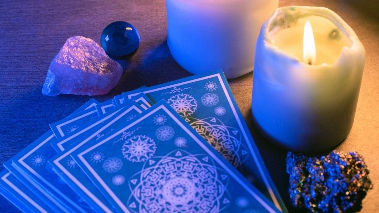 Günlük tarot kart açılımı 8 Mayıs 2026! Problem çözme için ideal bir gün