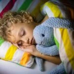 Annelerin en çok arattığı konu! Çocuklarda uyku düzeni nasıl sağlanır?