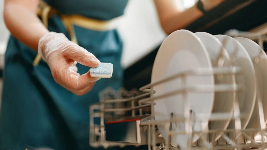 Bulaşık tabletine para vermeye son! Evde kendiniz yapın