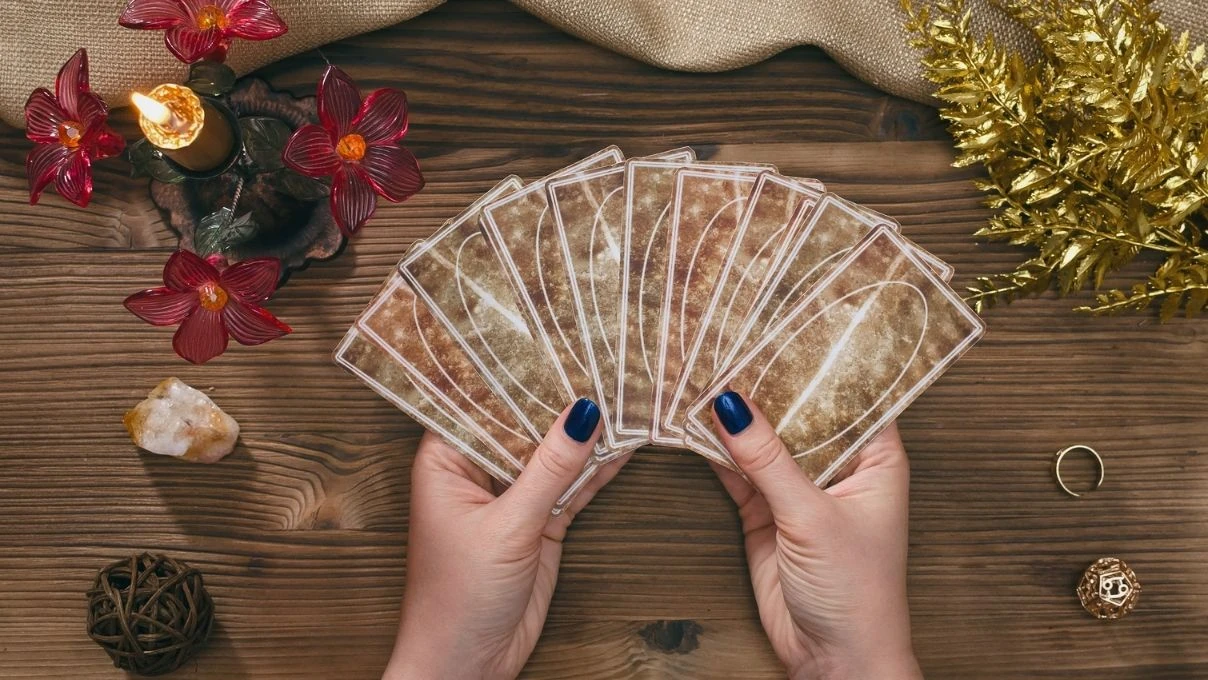 Günlük tarot kart açılımı 7 Mayıs 2026! Değişimle birlikte iyi olaylar meydana geliyor