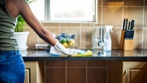 220818135729 kitchen cleaning products lead