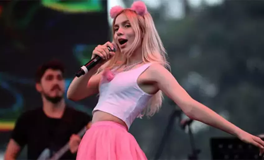 Aleyna Tilki'den bomba imaj değişikliği! Yeni saç rengi sosyal medyayı salladı 5 60cbb3b793215108900fa587