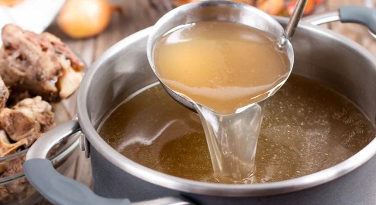 Kemik suyundan çorba nasıl yapılır? Bebek ve çocuklar için vitamin fışkıran çorba tarifi 3 66 8