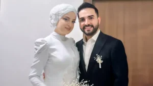 9851 gamze turkmen kimdir kadir ezildinin esi gamze turkmen kac yasinda ve ne is yapiyor