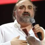 Volkan Konak’ın kızı Derin Konak sesi ile hayran bıraktı! Babasının izinden gidiyor