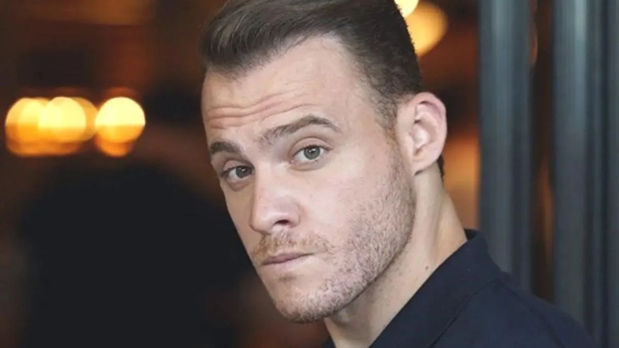 Çarpıntı dizisinin Aras’ı Kerem Bürsin kimdir? Kerem Bürsin kaç yaşında nereli?