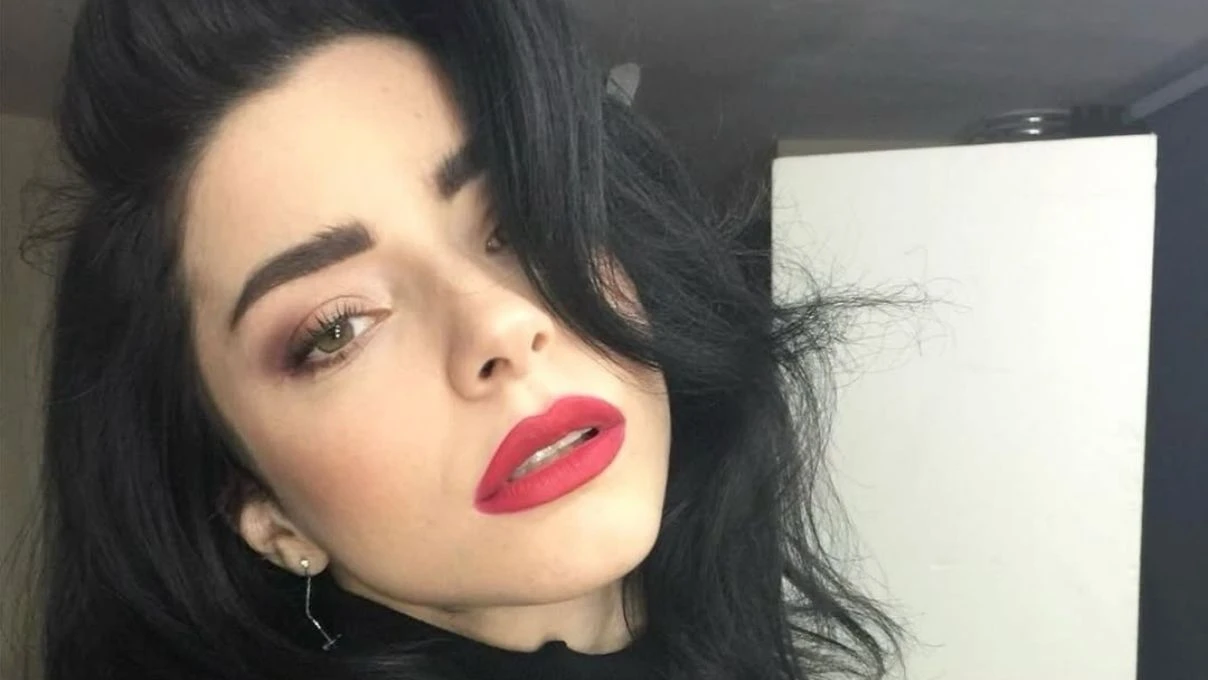 Merve Boluğur setlere mi dönüyor? Oyuncunun verdiği cevap dikkat çekti