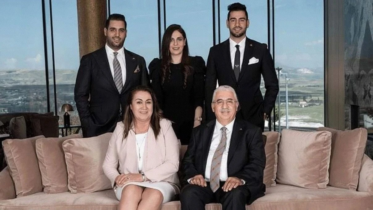Ahlatcı Holding tam olarak ne işi yapıyor? Ahlatcı Holding ailesi kim?