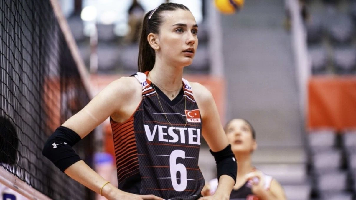 Dilay Özdemir kimdir? Dilay Özdemir'in boyu kaç?