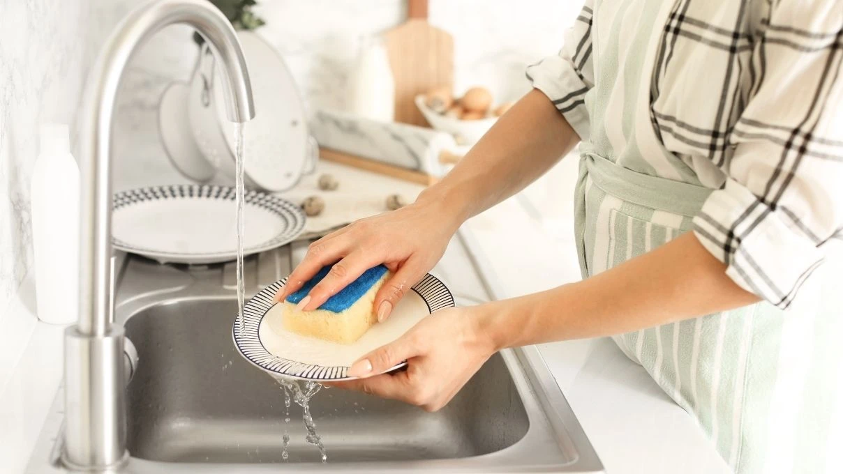 Mutfağa gizlenen mikrop! Canan Karatay ele verdi