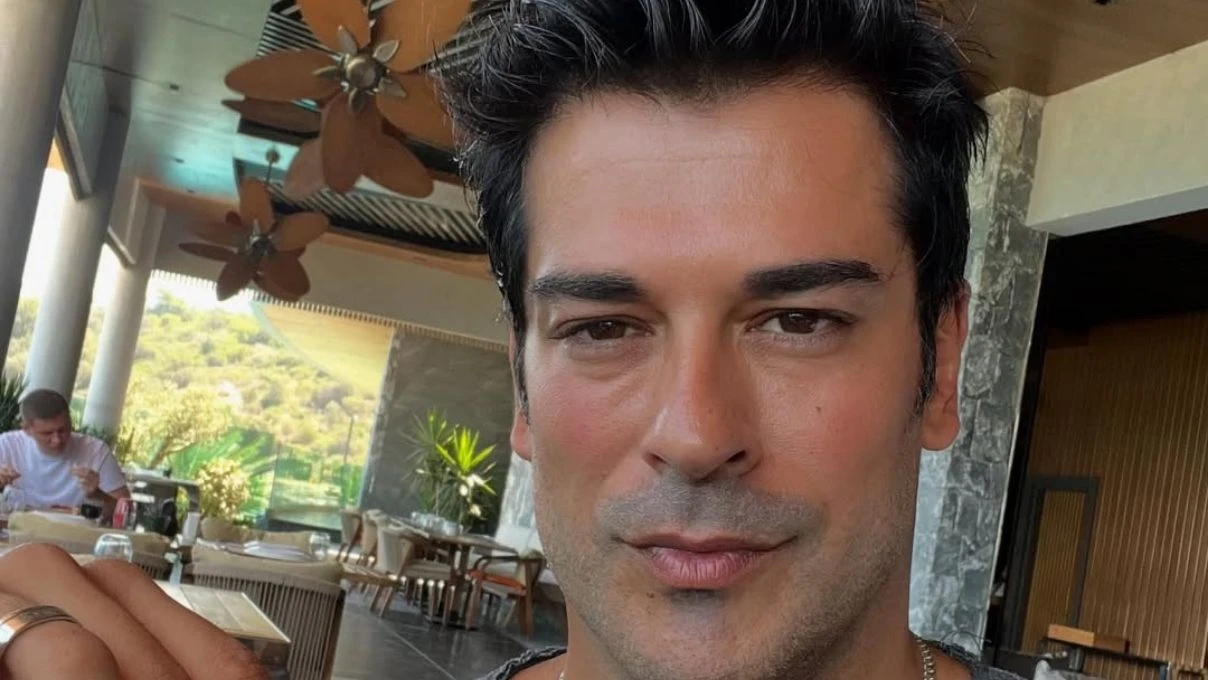 Burak Özçivit’in Kazakistan’da kurdele kesme videosu gündem oldu! Yürüme töreninde aldığı iddia edilen ücret dudak uçuklattı