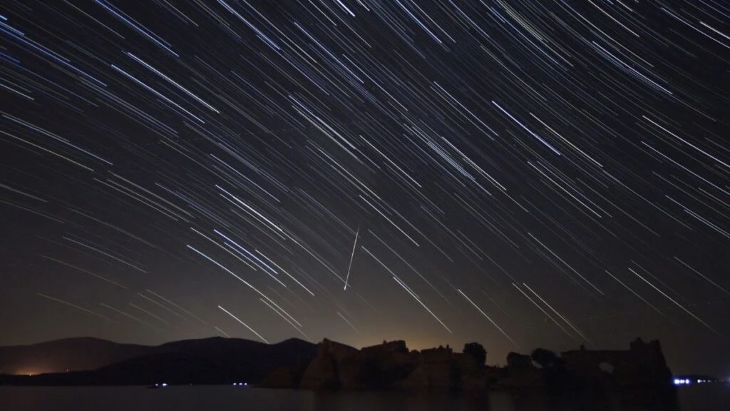12 Ağustos akşamı olacak meteor yağmuru İstanbul da nereden izlenir? Meteor yağmuru ne zaman başlayacak?