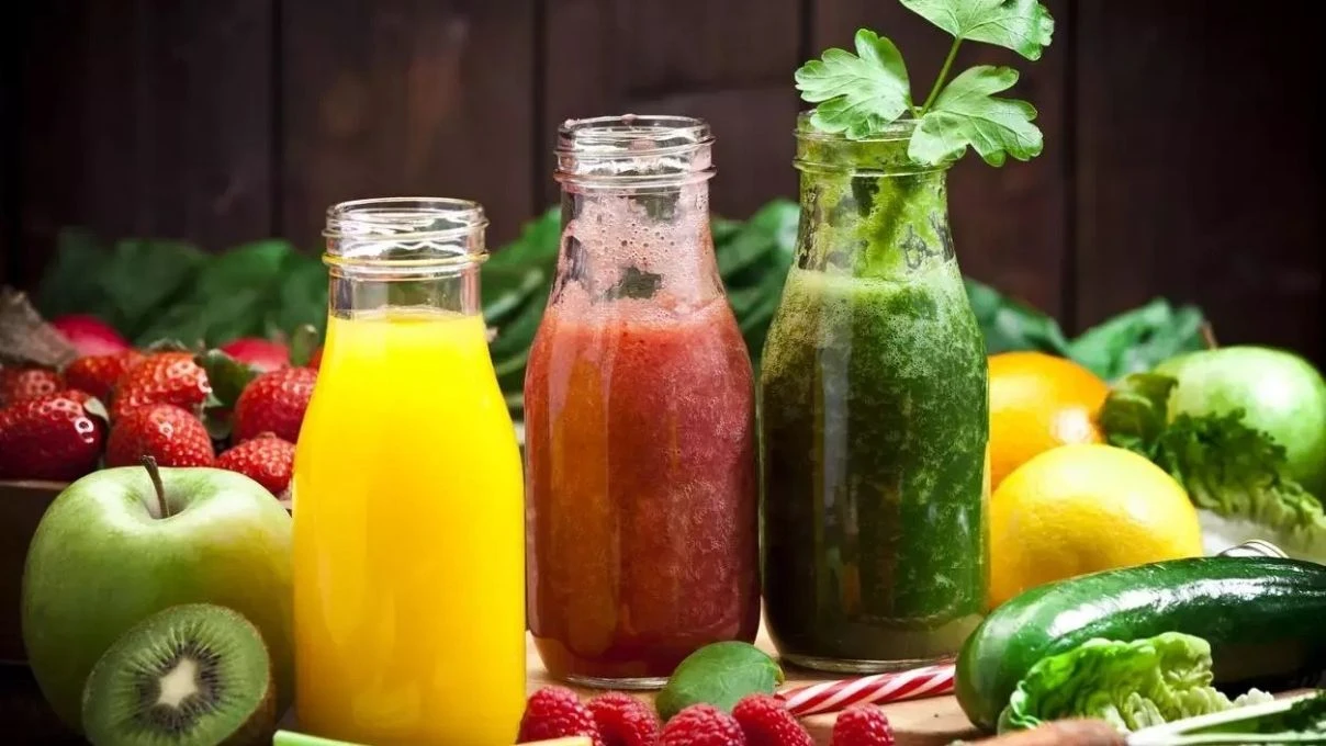 En hızlı kilo verdiren detoks suları 2025!