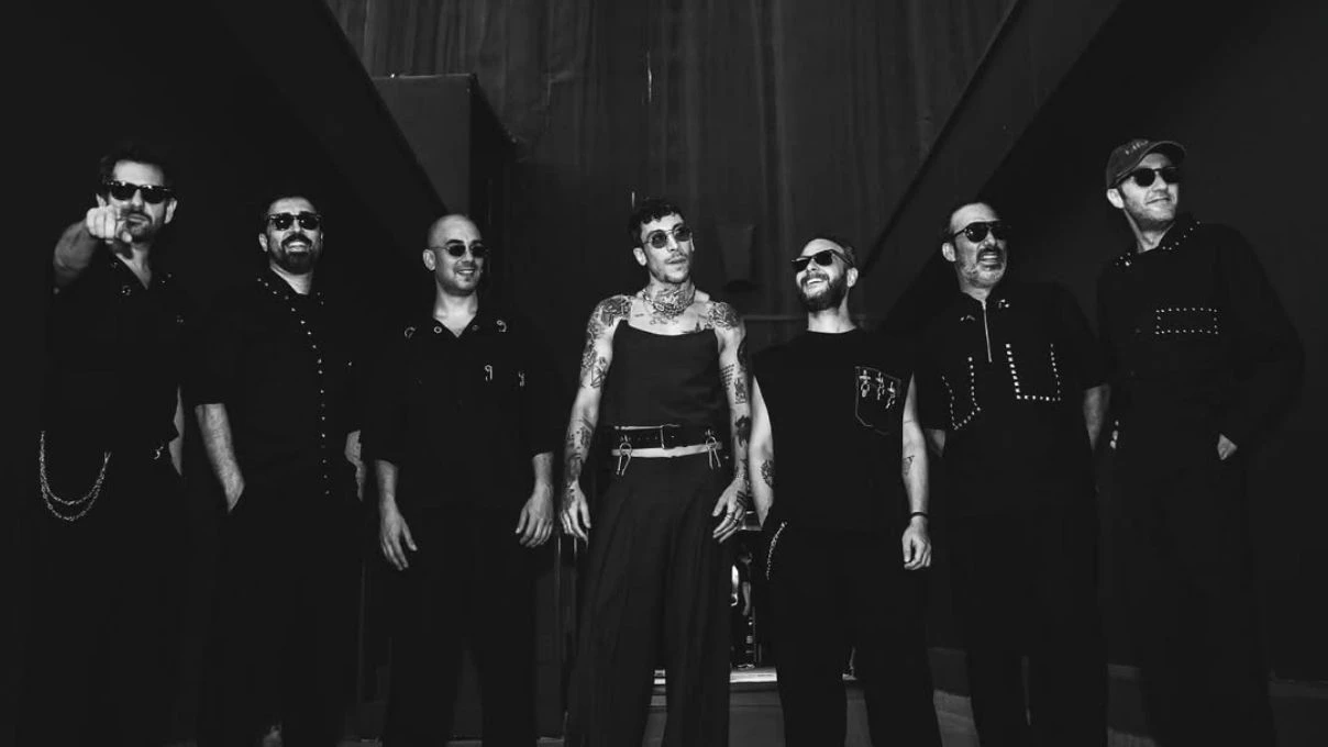 Can Bonomo’dan flaş show! Ünlü şarkıcı çıkan görüntü karşısında sevinçten havalara uçtu 