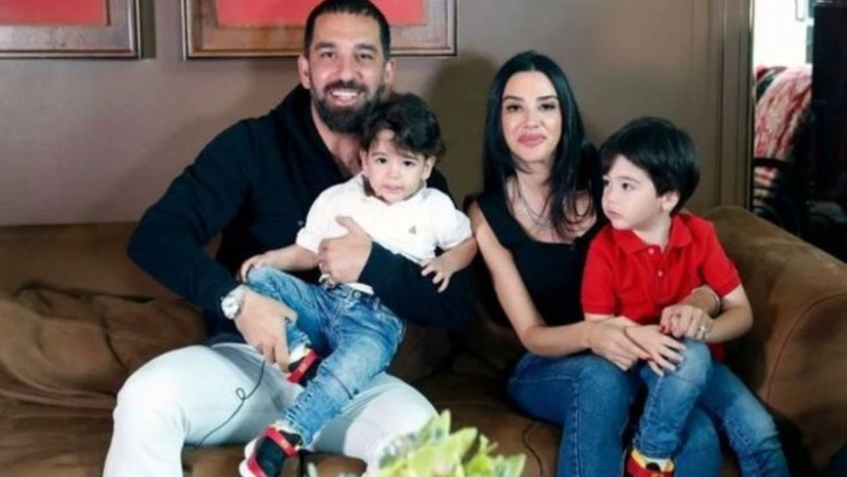 Arda Turan’dan yine çok konuşulacak hareket! Ünlü isim bu sefer de hayranlarının temasından kaçtı