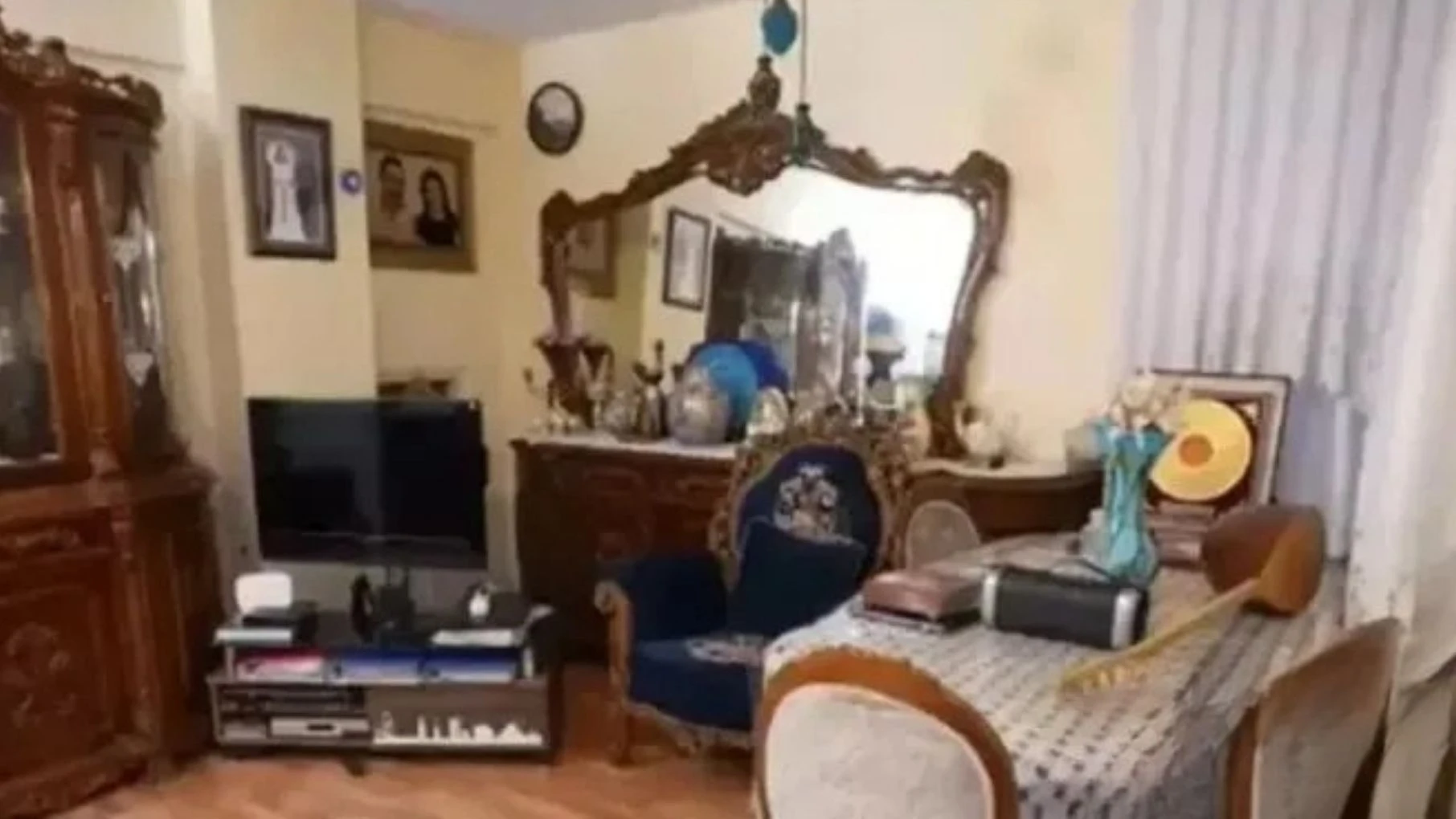 Hakkı Bulut’un mütevazi 3+1 evi dikkat çekti! Ünlü arabesk sanatçısı sosyal medya da gündem oldu 