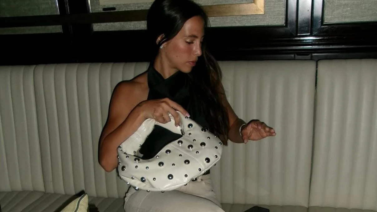 Zehra Çilingiroğlu’nun fotoğraflarına annesi hülya Avşar’dan övgü dolu sözler