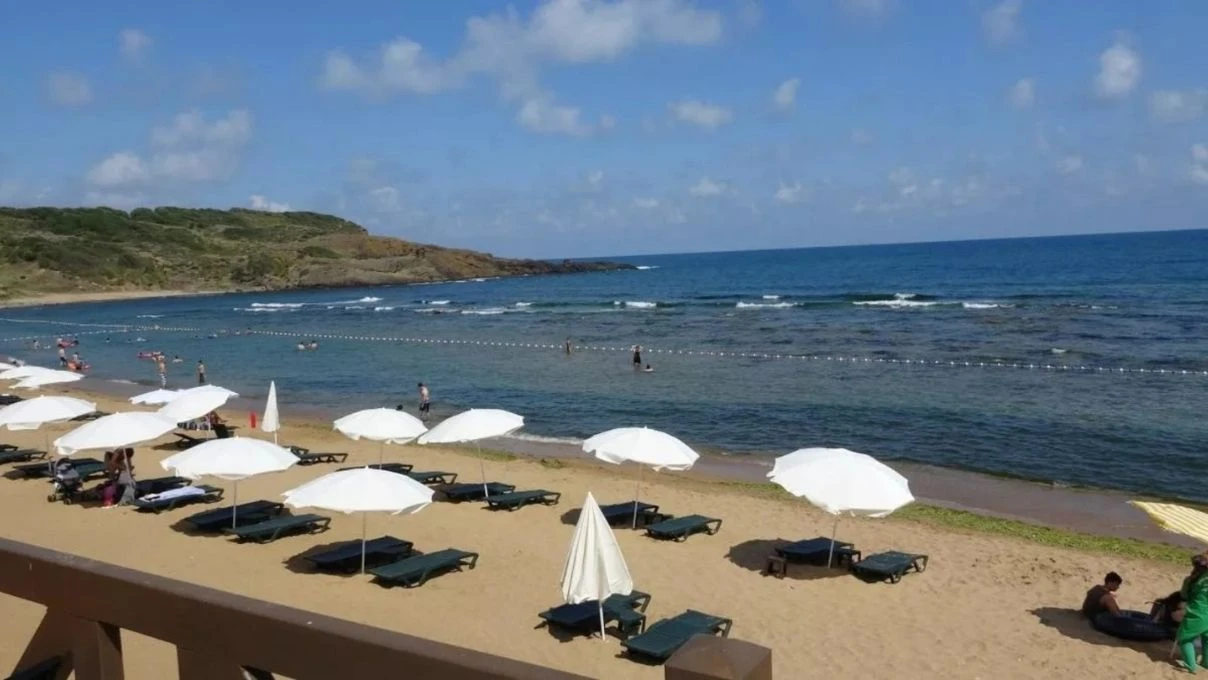 Adeta kadınlar için ayrılmış en iyi kısa mesafe plajları 2025!
