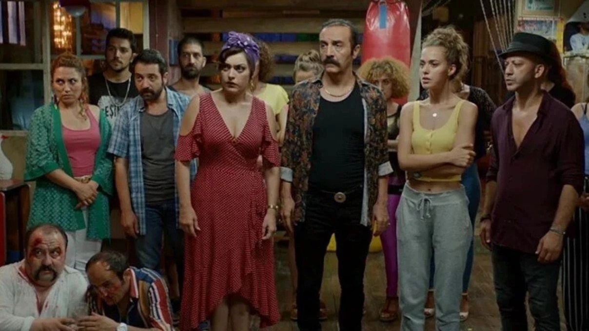 Organize İşler: Karun Hazinesi dizisine Burcu Özberk dahil oldu! "Ceylan" karakteriyle izleyici ile buluşacak