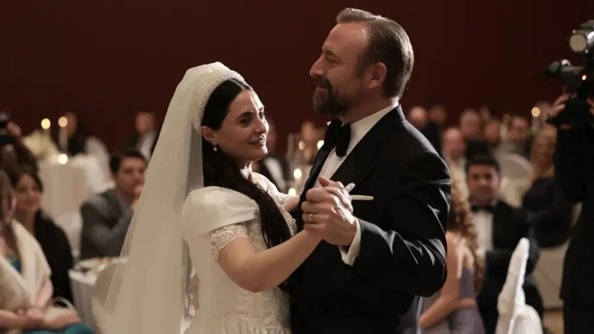 Kral Kaybederse dizisine usta oyuncu Engin Şenkan dahil oldu! Engin Şenkan rolüyle dikkatleri üzerine çekecek
