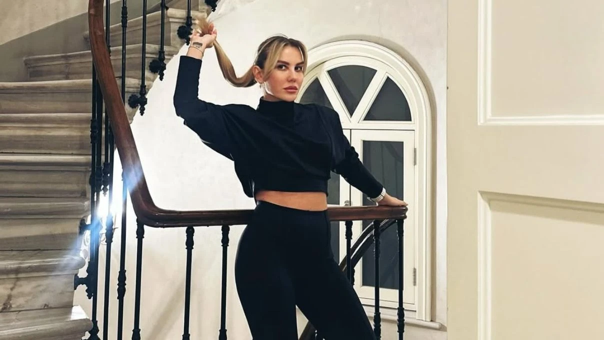 Esra Erol’un kız kardeşi Eda Erol evleniyor! Eda Erol kına gecesiyle sosyal medyayı salladı