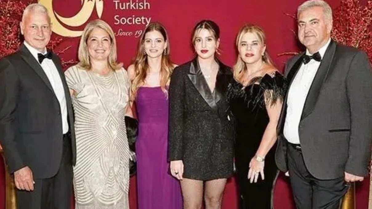 Defne Akçakayalıoğlu kimdir? Defne Akçakayalıoğlu kaç yaşında ne iş yapıyor?