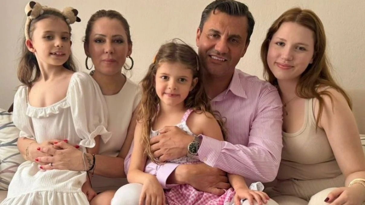 Haldun Dormen’den anlamlı ziyaret! Usta sanatçı Ferdi Zeyrek’in ailesini yalnız bırakmadı