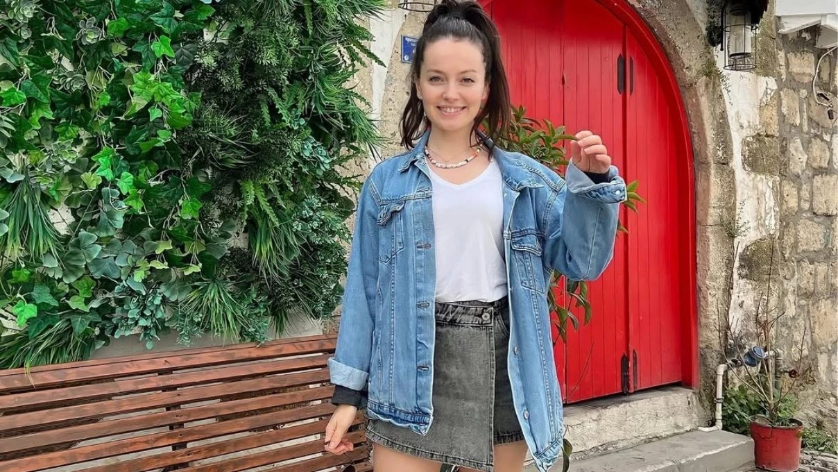 Gözleri Karadeniz dizisinin Ayla’sı Gizem Arıkan kimdir? Gizem Arıkan kaç yaşında nerelerde oynadı?