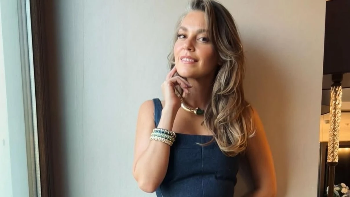 Aslı Enver Ayna dizisinin kadrosuna dahil oldu! Başarılı oyuncu karakteri ile dikkatleri üzerine çekti