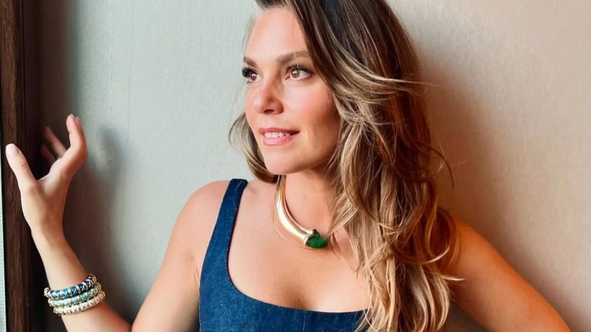 Aslı Enver Ayna dizisinin kadrosuna dahil oldu! Başarılı oyuncu karakteri ile dikkatleri üzerine çekti