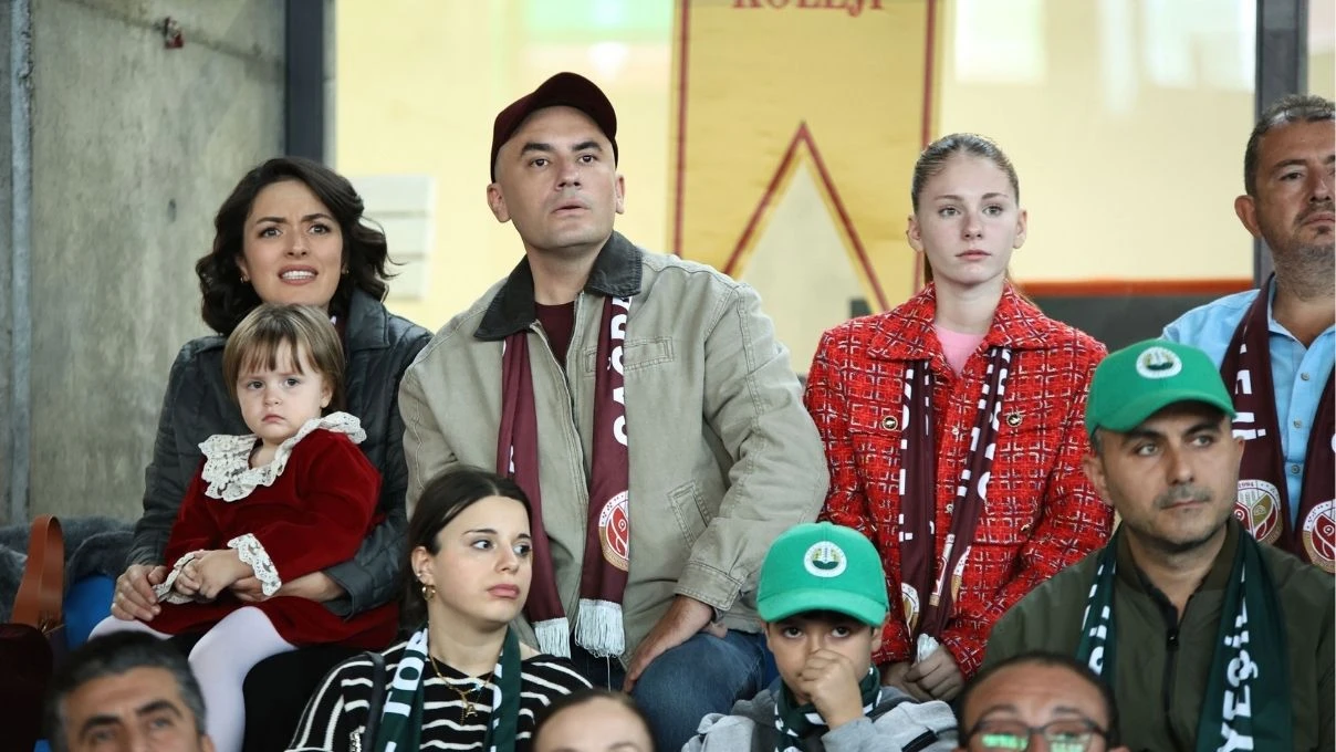 Başka Bir Sen filminin konusu nedir? Başka Bir Sen oyuncuları kimler?