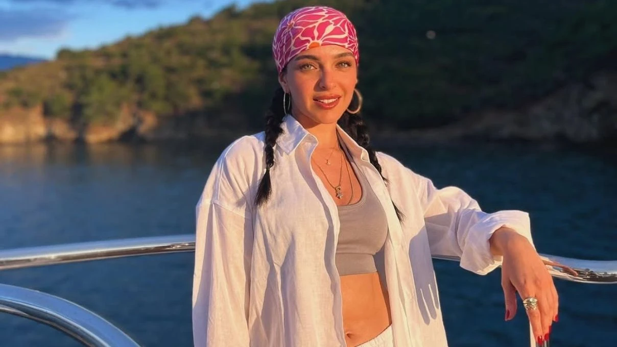Begüm Akkaya Sultana filminin kadrosuna dahil oldu! Sultana filmi konusu ile dikkat çekti 