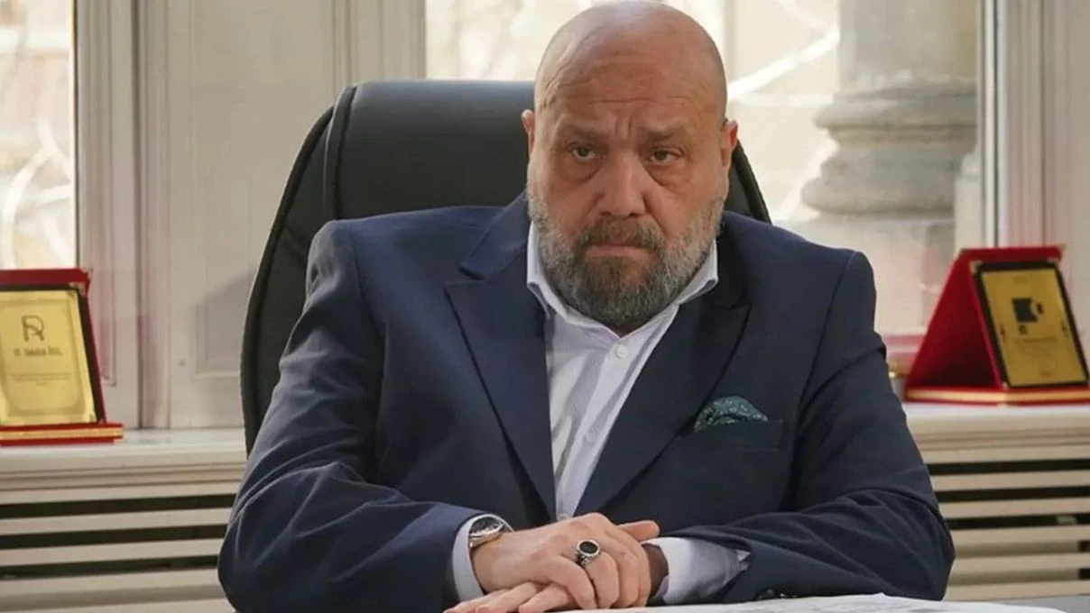 Ahmet Mümtaz Taylan yeni haliyle dikkat çekti! Ünlü oyuncu tam 4 ayda 18 kilo verdi 