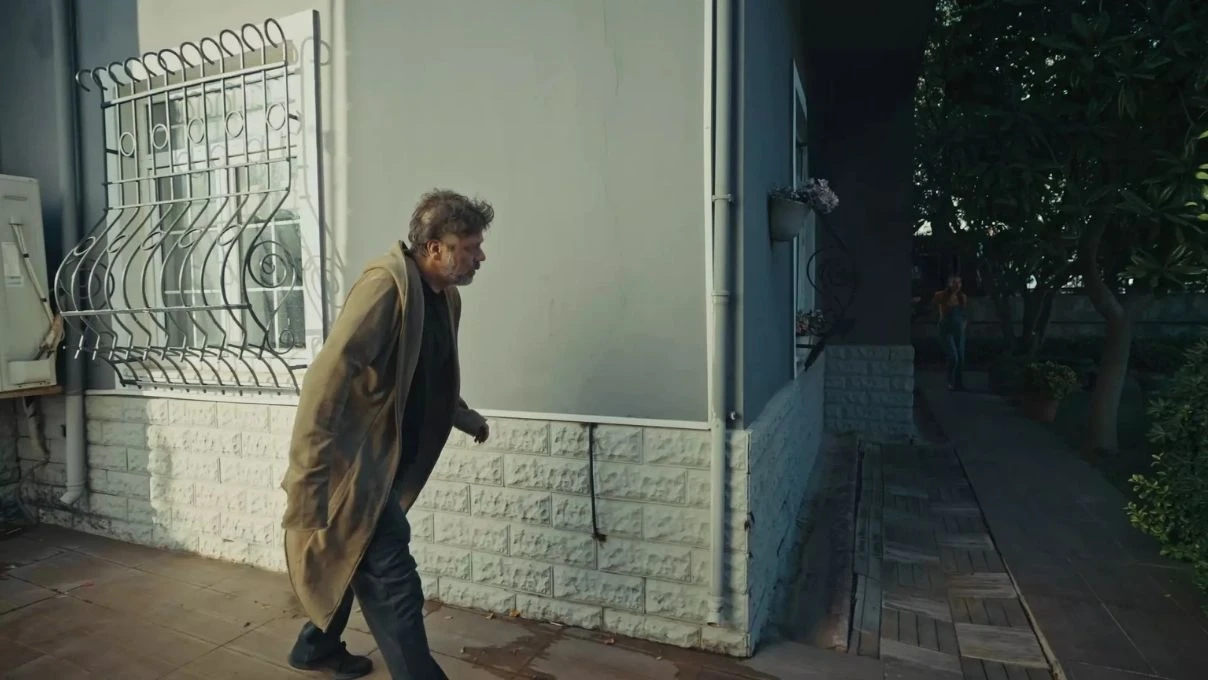 Arka Sokaklar Hüsnü diziden ayrılıyor mu? Özgür Ozan diziye veda mı ediyor?
