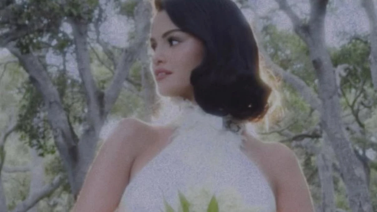 Selena Gomez’in Benny Blanco’ya aldığı düğün hediyesi sosyal medyayı salladı! Yüksek güvenlikli gece dikkat çekti