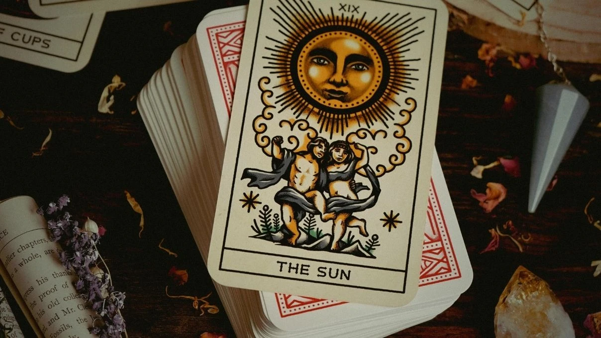 Günlük tarot kart açılımı 1 Ekim 2025! Yeni ay sizlere fırsatları ile geliyor