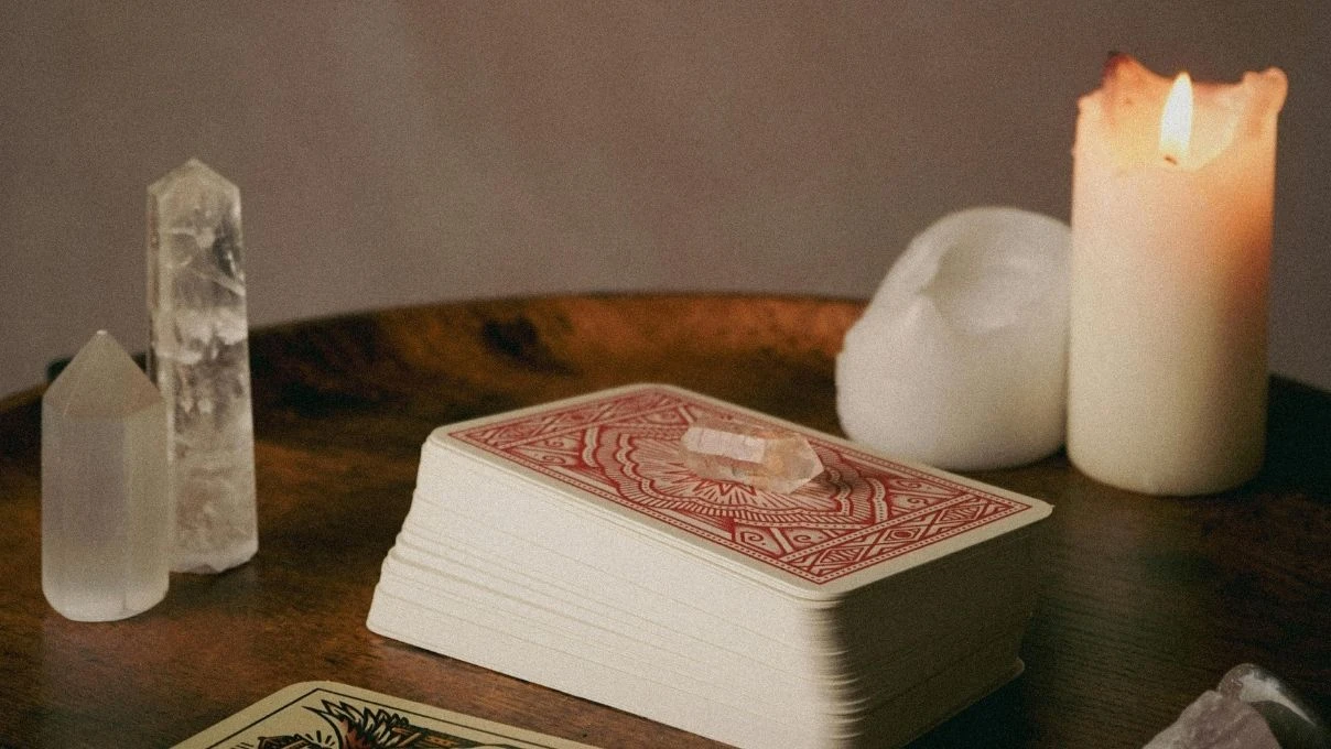 Günlük tarot kart açılımı 1 Ekim 2025! Yeni ay sizlere fırsatları ile geliyor