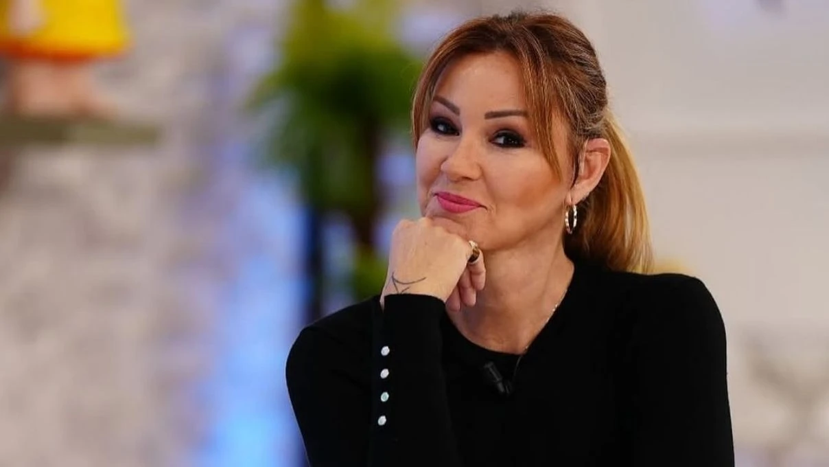 Pınar Altuğ’dan takipçilerine sert yorum! Ünlü isim açtı ağzı yumdu gözünü