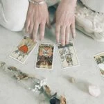Günlük tarot kart açılımı 5 Ekim 2025! Dış sesler yerine iç sesinizi dinleyin